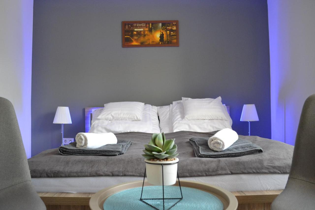 Fonix Design Rooms Debrecen Esterno foto