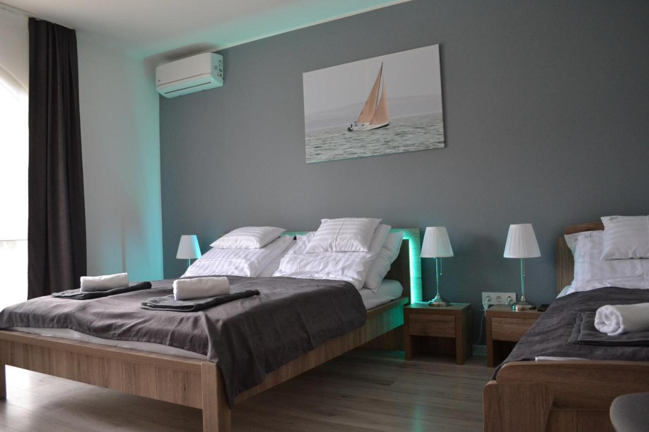 Fonix Design Rooms Debrecen Esterno foto