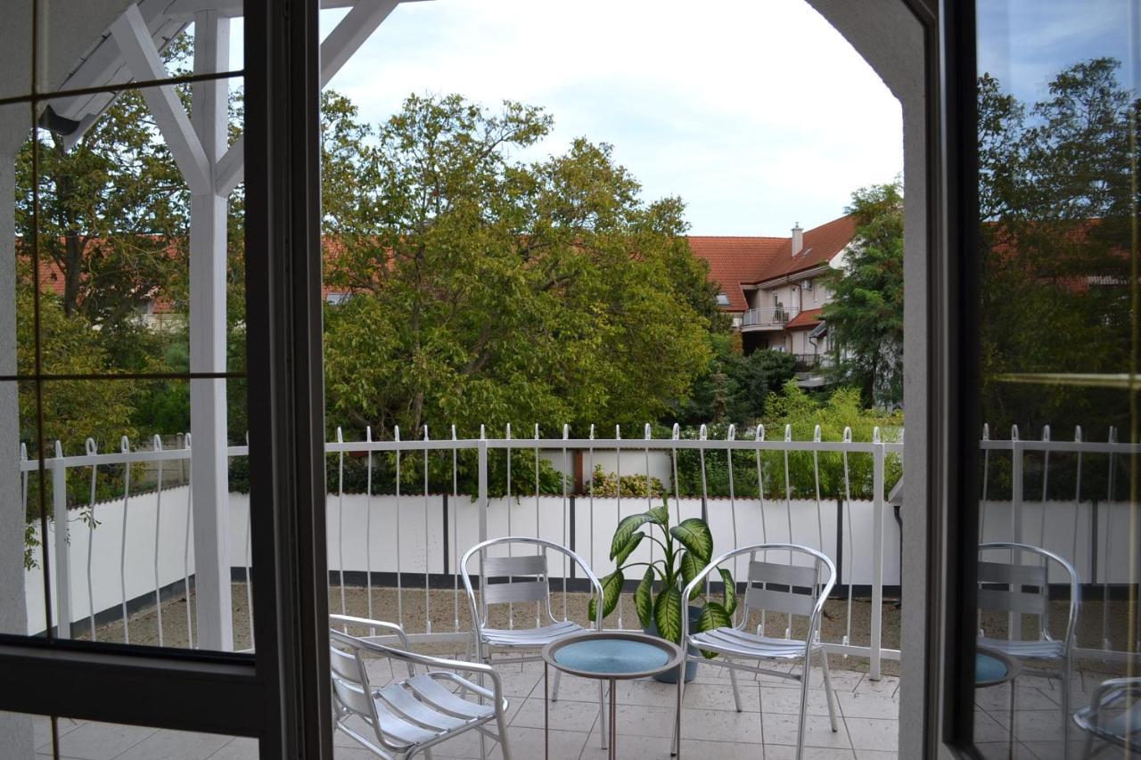 Fonix Design Rooms Debrecen Esterno foto