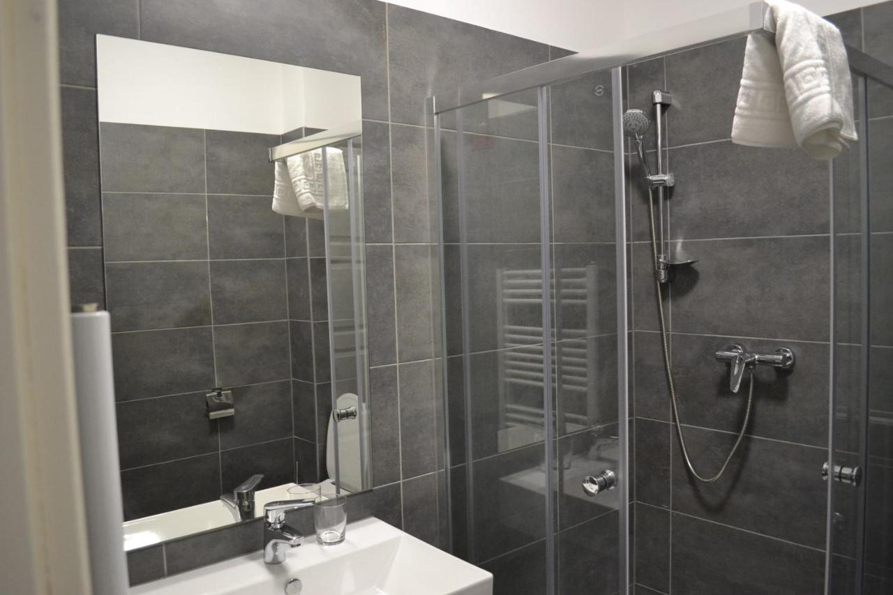 Fonix Design Rooms Debrecen Esterno foto