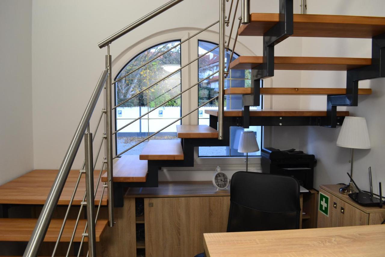 Fonix Design Rooms Debrecen Esterno foto