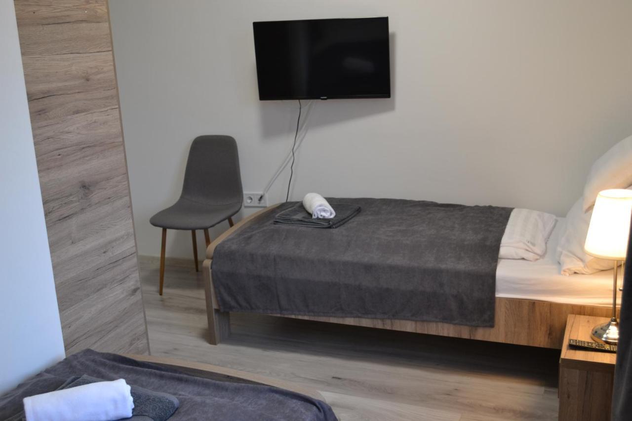 Fonix Design Rooms Debrecen Esterno foto