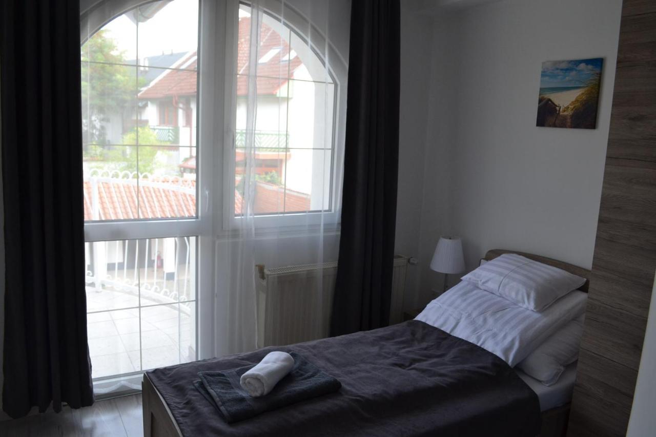 Fonix Design Rooms Debrecen Esterno foto