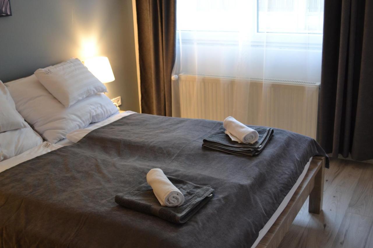 Fonix Design Rooms Debrecen Esterno foto