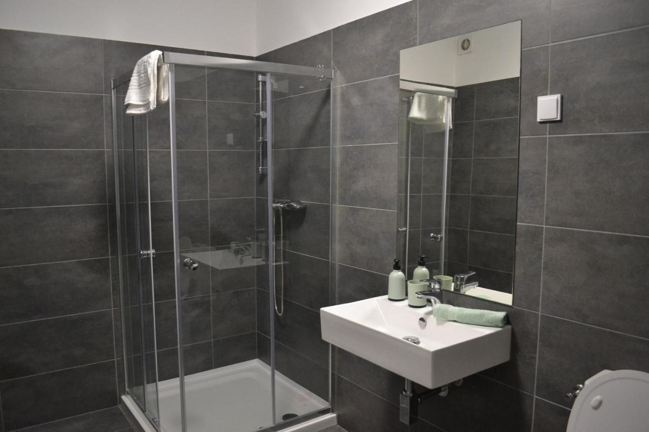 Fonix Design Rooms Debrecen Esterno foto