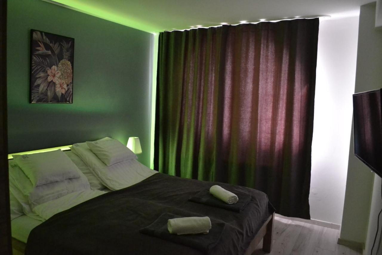 Fonix Design Rooms Debrecen Esterno foto